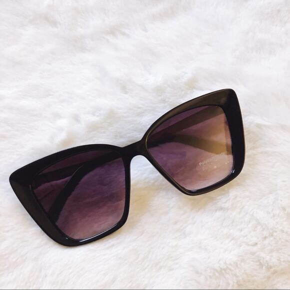 Hannah Black Oversized Cat Eye Sunglasses - Picture 5 of 11